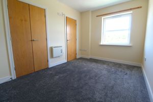 Bedroom- click for photo gallery